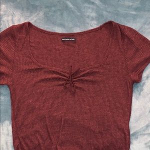 maroon crop top